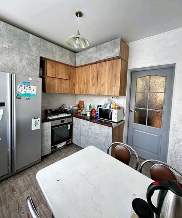 Продаётся 2х ком кв Жениса 29