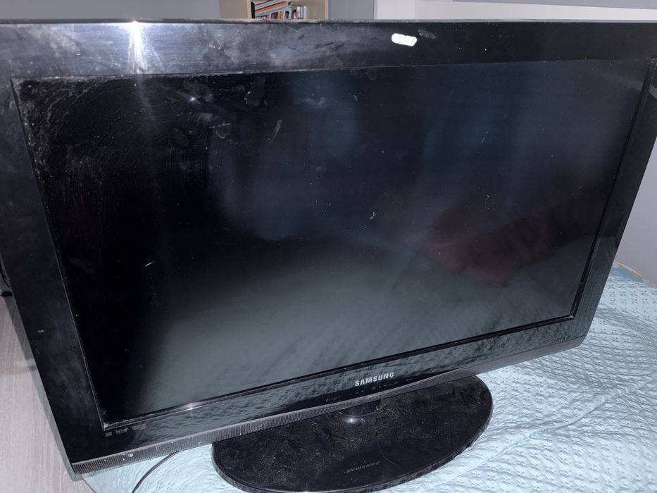 Телевизор samsung le32c350d1w