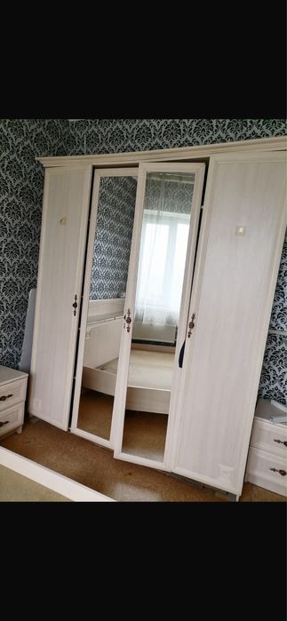 Спальни гарнитур срочно