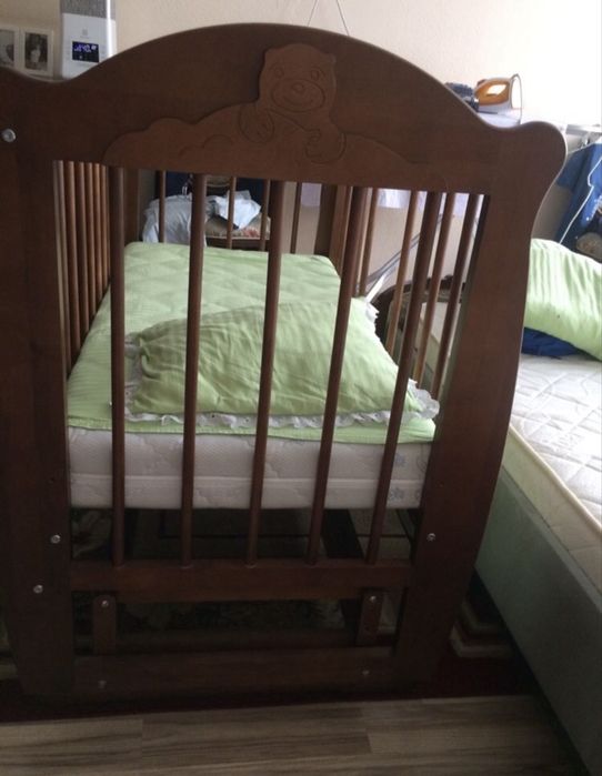 Детская кроватка