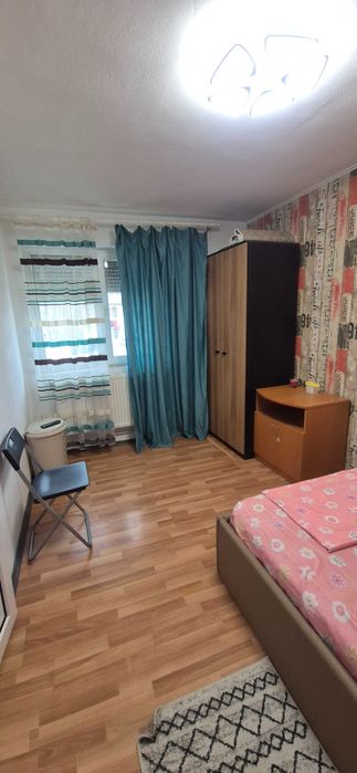 Inchiriez apartament 2 camere in Fetești Gară- zona Penny - Spital