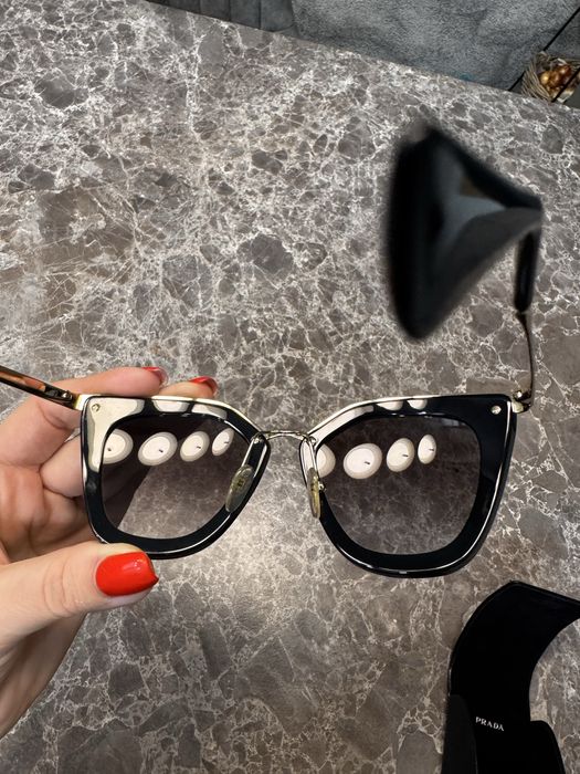 Ochelari de soare Prada