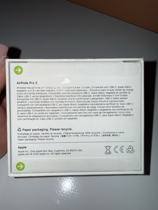 vand airpods pro 3 si airpods 4