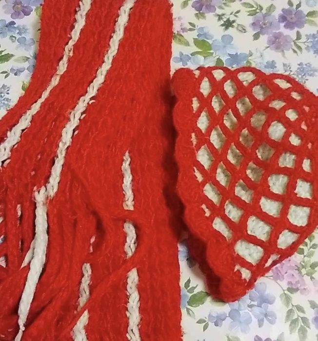 Set căciulă+fular-damă-model deosebit.