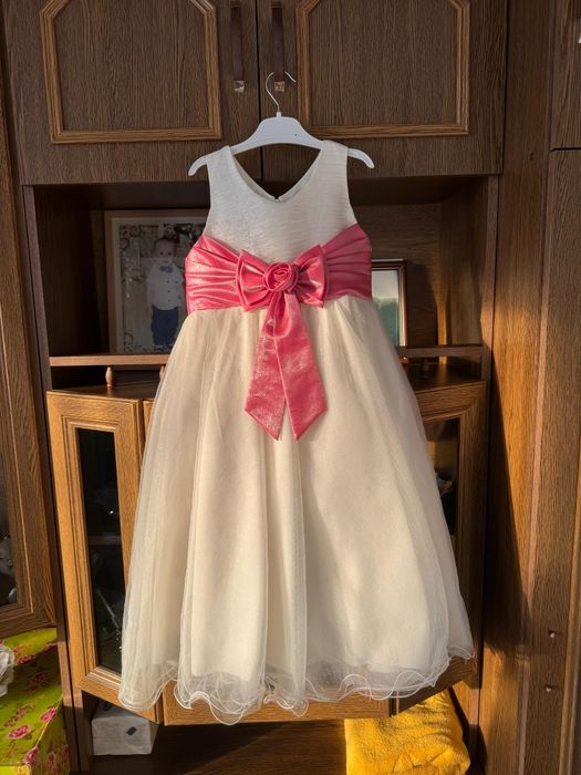 Продам два платья 5