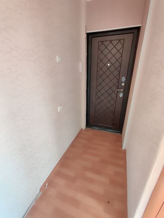 Продается 2-комн (6-50, 5 эт)