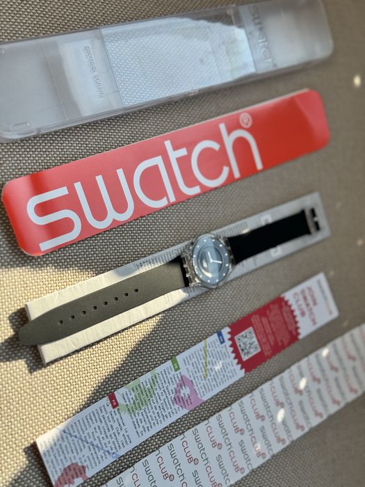 Ceas dama Swatch Skin Black Glamour SFK275D Full box & papers