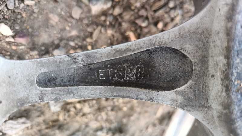 Продам легкосплавные диски на Volkswagen