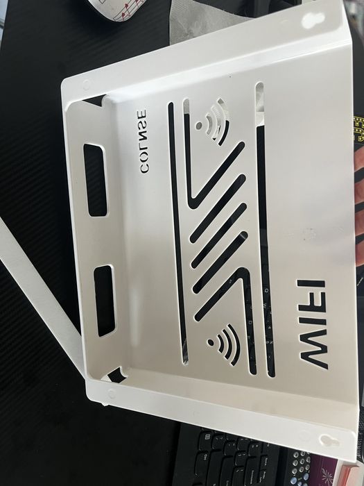 Vand carcasa router wifi nefolosita