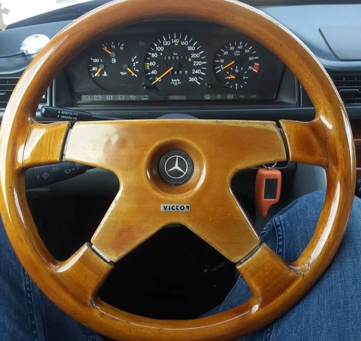 Мерседес   w124 e280