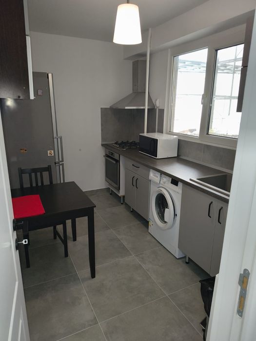 Închiriez  apartament 2 camere