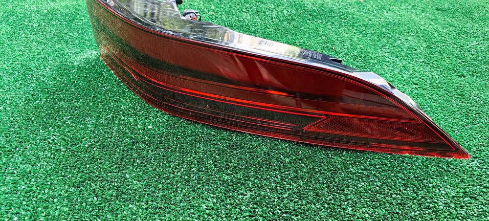 Десен стоп за Jaguar X540 E Pace / Ягуар Х540