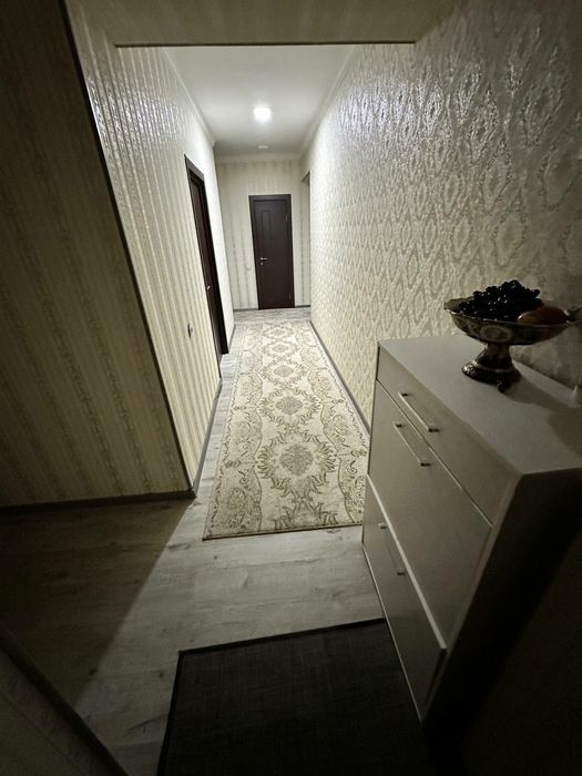 Квартира Сергели янги хает 8 худуд йол юзида дом