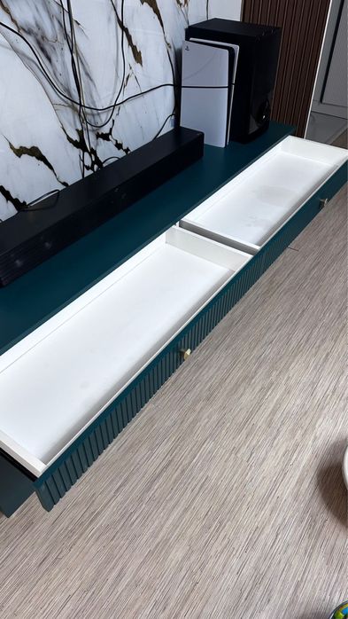 Тумба под ТВ/консоль