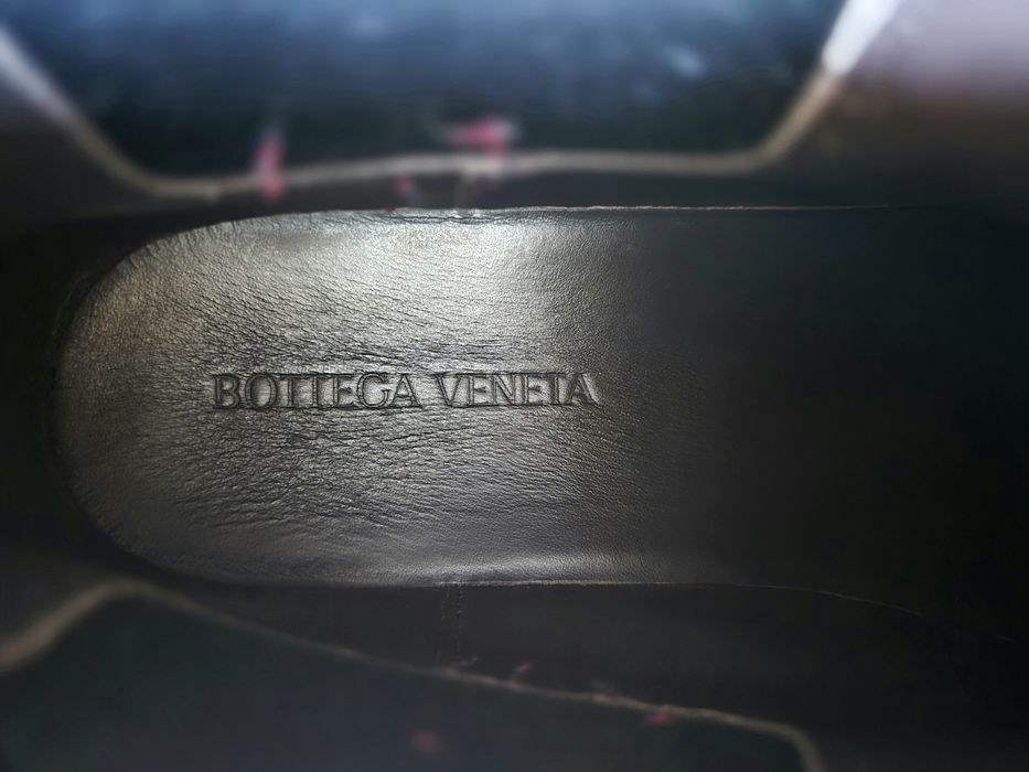 Уникални боти на Bottega Veneta