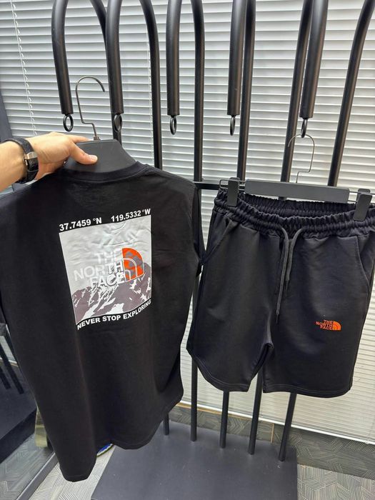 Compleu Barbati North Face