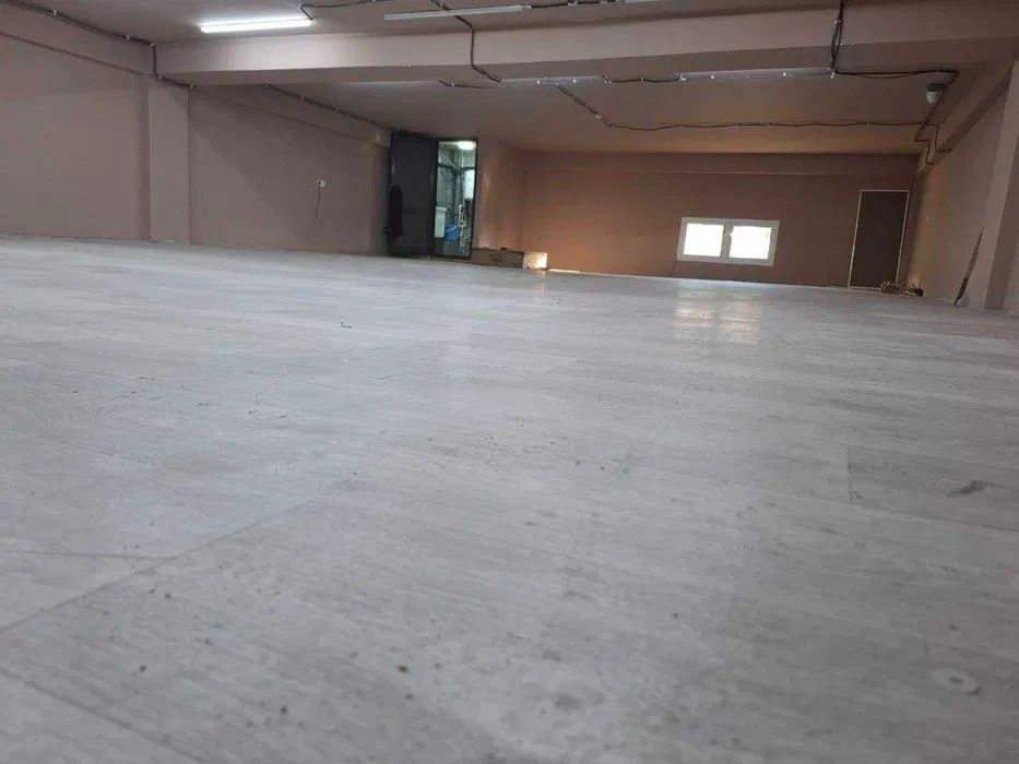 Помещение под любой бизнес Офис бутик, Тц Самарканд Дарвоза,  Инбазар