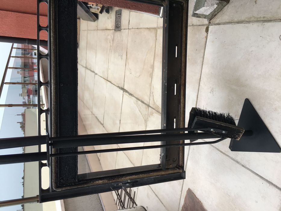 Камина ,, Девил ‘’, Френска