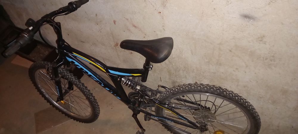 Bicicleta de vânzare