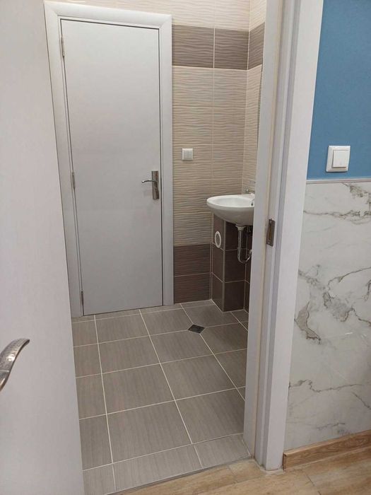 Дава се под наем Офис в Варна, Колхозен пазар - 160 кв.м за 500 € - Снимка #10