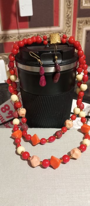 Бусы , бижутерия