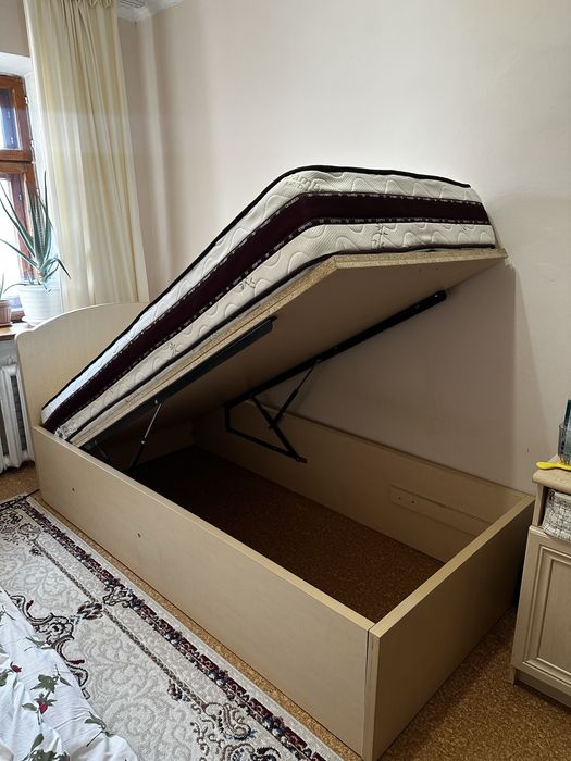 Кровать односпальная