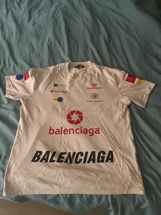 Тениска на balenciaga