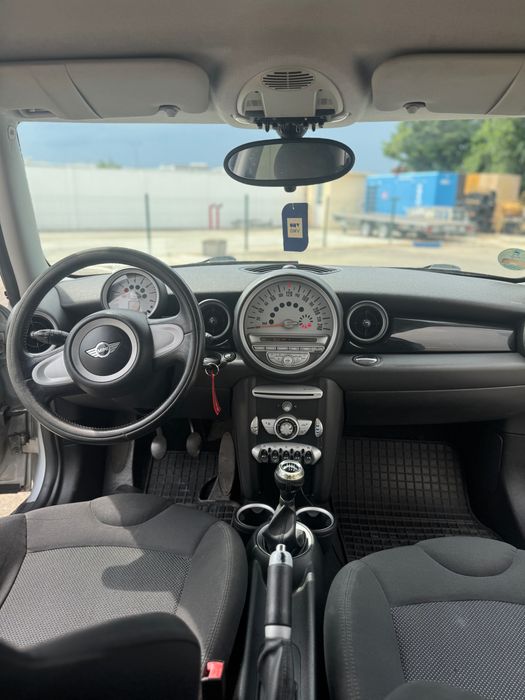 MINI Cooper R56 1.6 120 CP | Motor refăcut la Mini Garaj | Climatronic