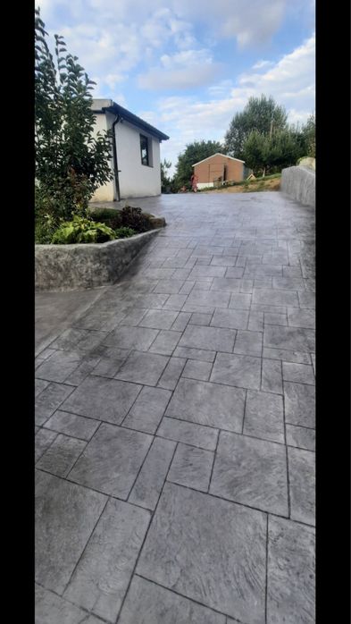 Щампован и Шлаифан бетон