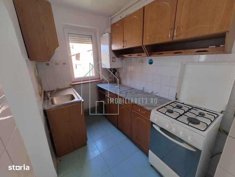 Apartament 3 camere, etaj 3, Cartier M. Kogalniceanu, 44mp Sebes, Alba