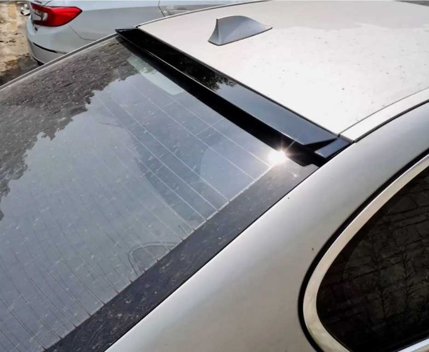 Eleron Lunetă BMW F10 - ABS Negru Lucios