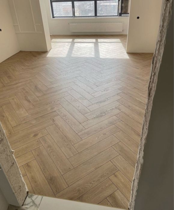 Laminat tarket teramiz plintus