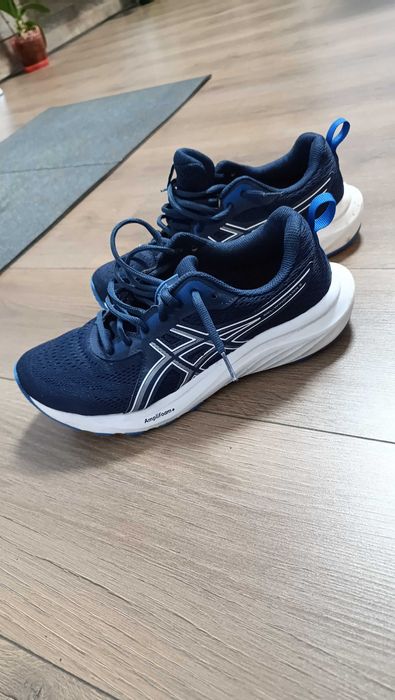 Маратонки Asics