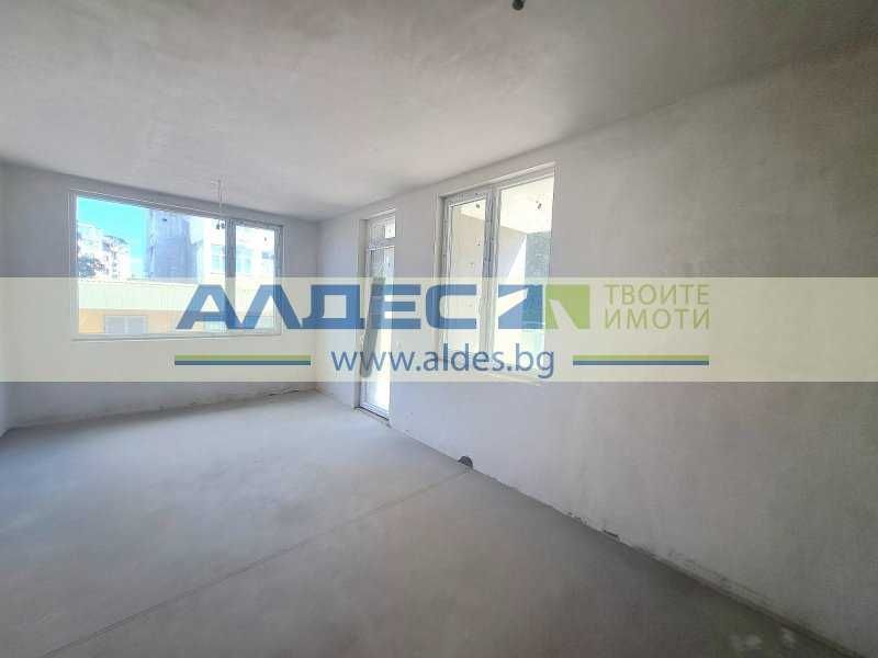 Чисто нов тристаен ап. с Акт 16 в Дървеница!