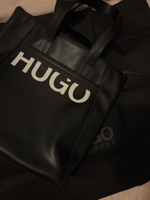 Чанта Hugo модел Eva