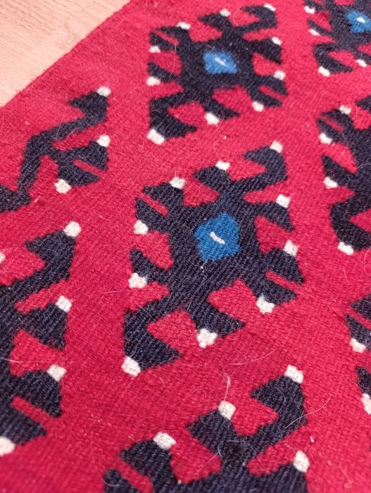 Чипровски килим - стъпка, черга, килим