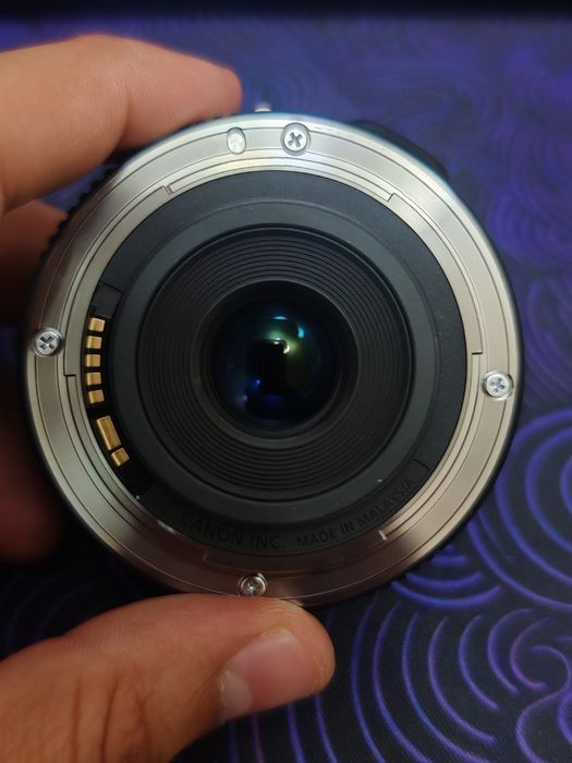 Obiectiv Canon Efs 24mm