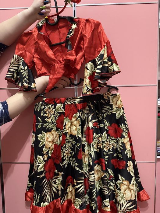 Продаю детские костюмы.