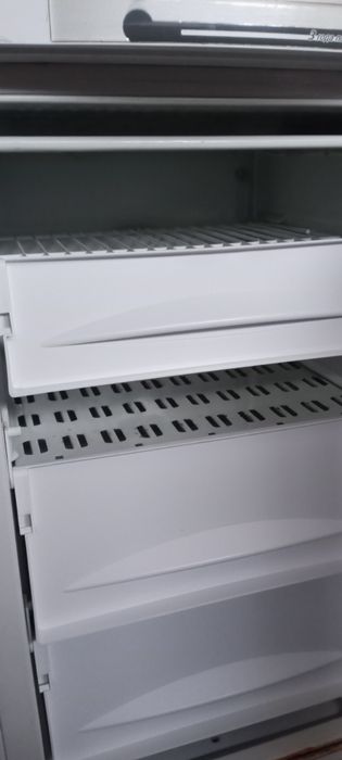 Продам морозильную камеру