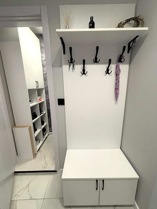 Антре и шкаф за обувки