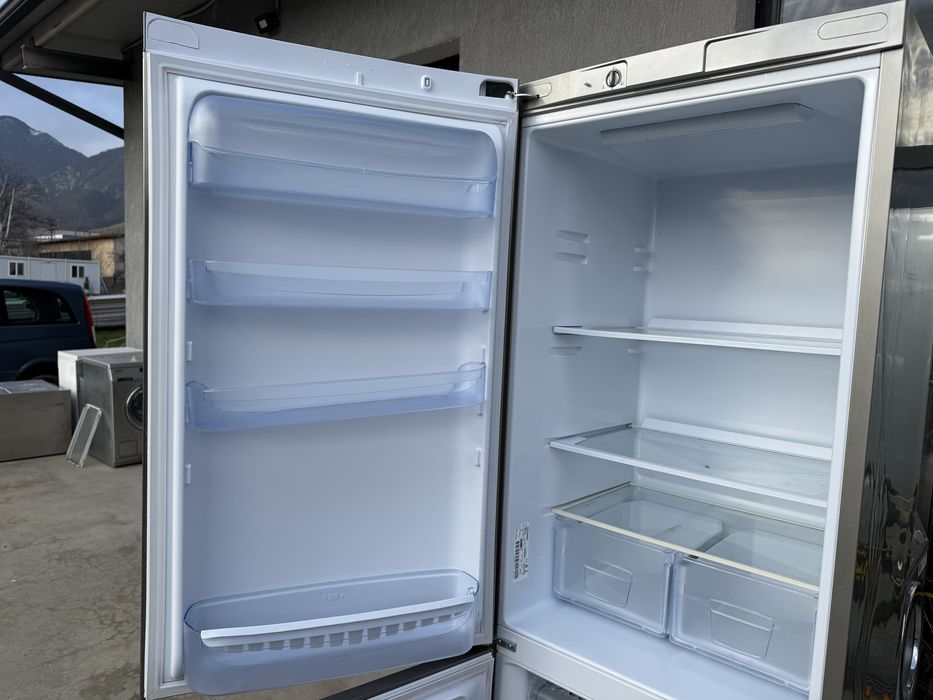 Хладилник с фризер Индезит 189 см