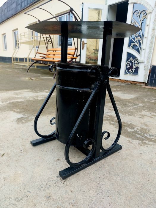 Урно с крышкой 15тыс