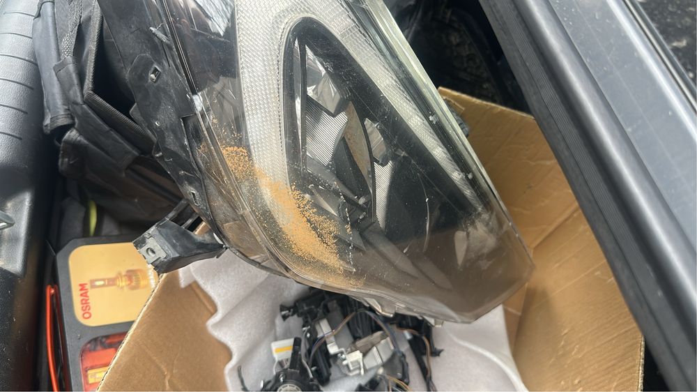 Правая фара акцент 2021 рест