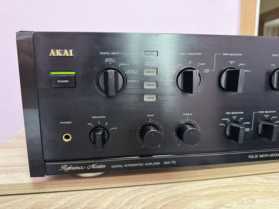 Akai AM-73 Качествен стерео усилвател