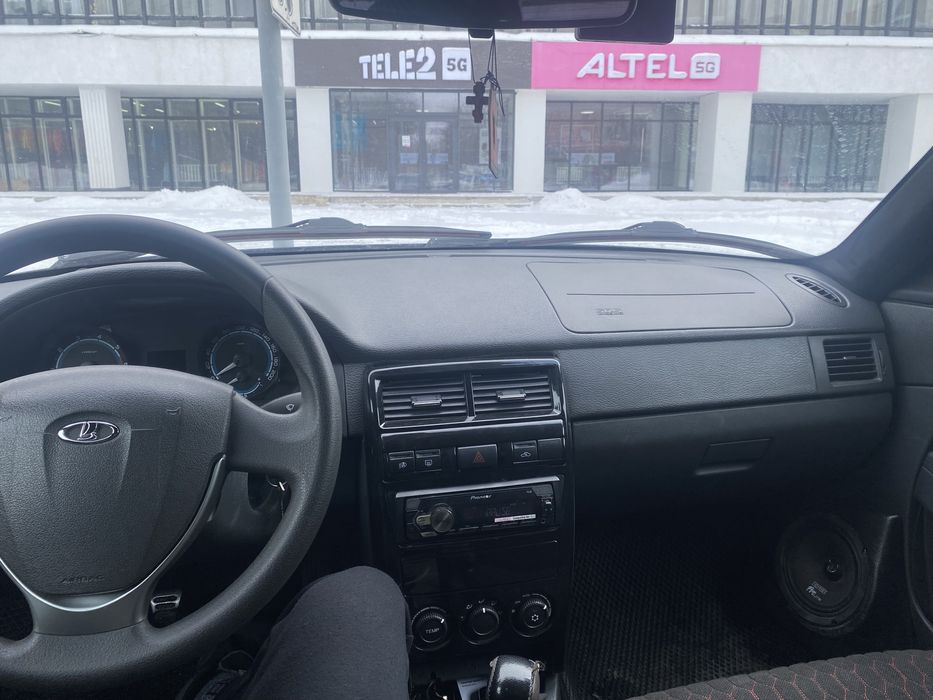 Продам приору ,….