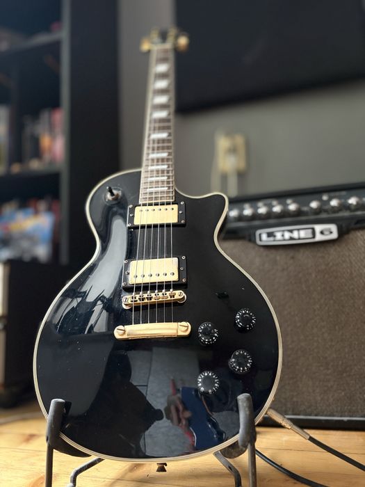 ПРОМОЦИЯ с подаръци - Електрическа китара Les paul и кубе Line6