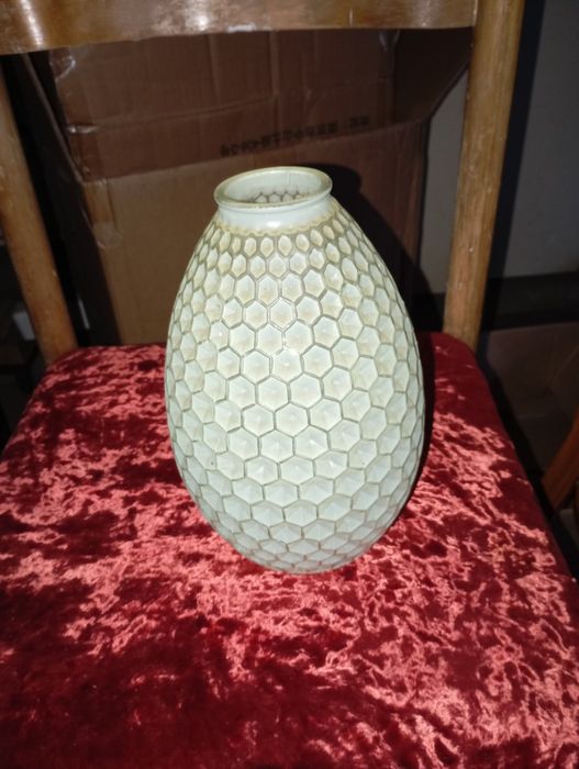 Продаю плафоны и светильник