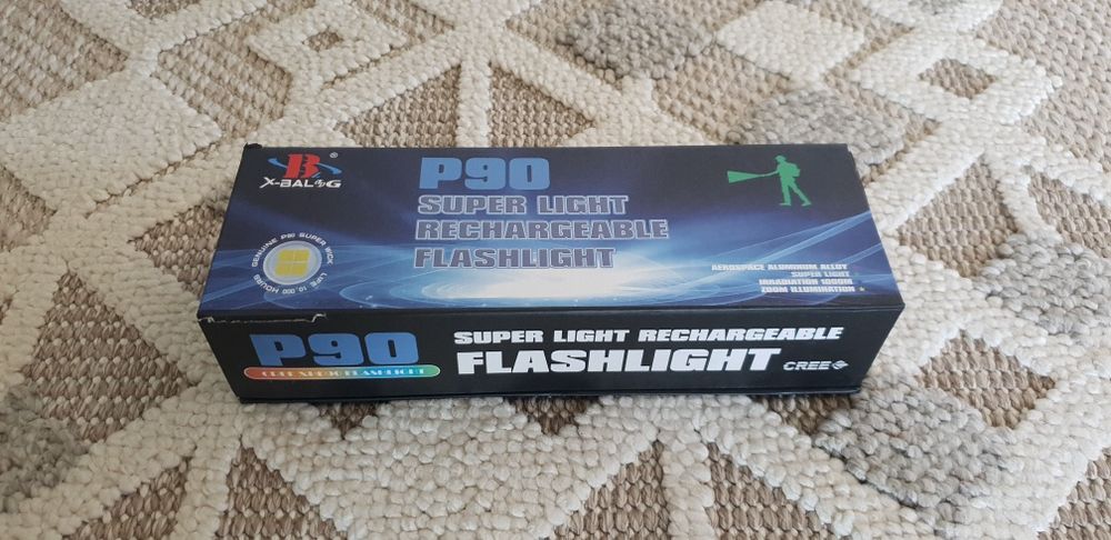 Фонарик светодиодный туристический