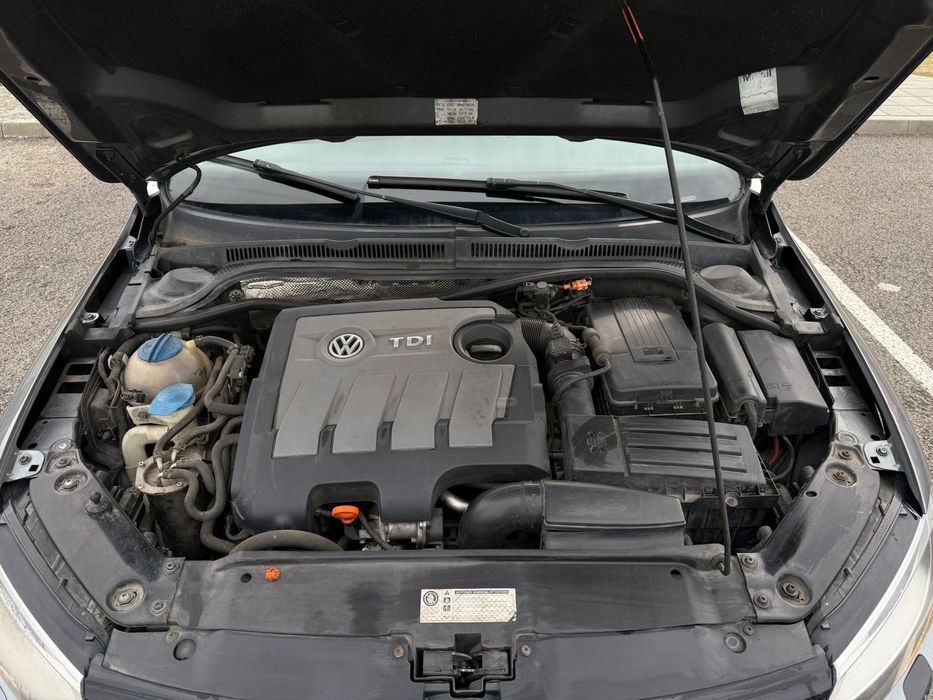 Vw jetta 2012 , cutie automată