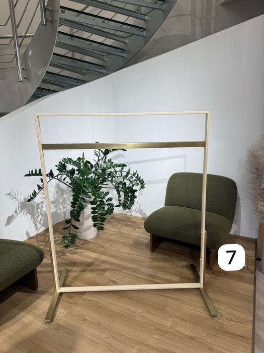 продам Вешало напольное для одежды